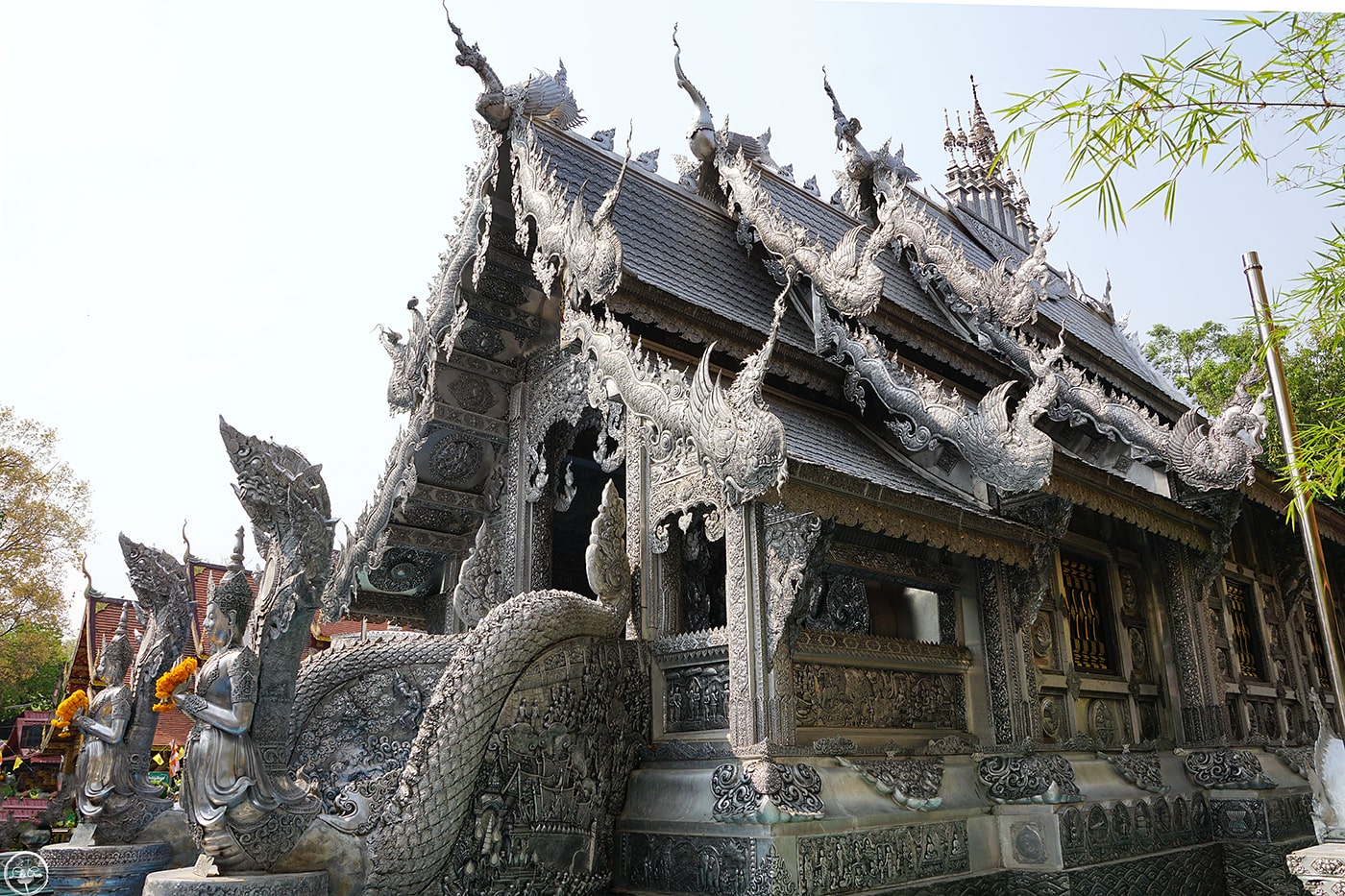 CHIANG MAI - Capilla de plata y madera de Chiang Mai: medio día, diario